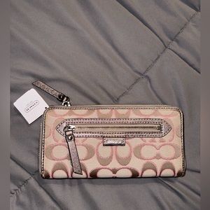 Coach wallet